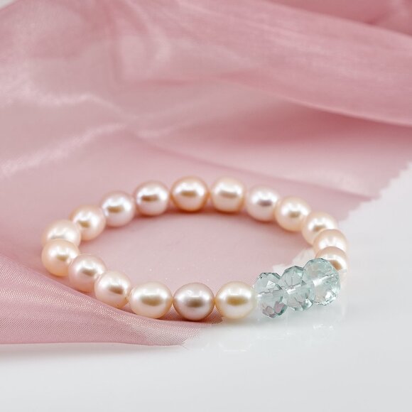 Aquamarine & Pearl Bracelet, Dainty and Timeless Stretch Bracelet - Picture 9 of 11